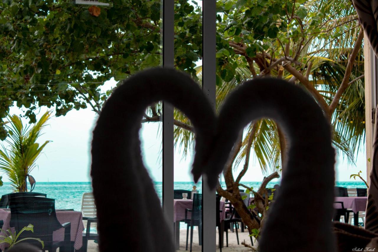 Crown Beach Villas -Private Beach Dhiffushi Exterior photo